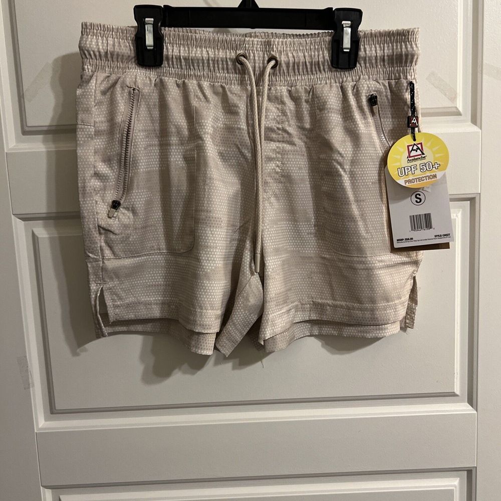 NEW Avalanche Mens Performance Shorts Outdoor Hiking 4" Inseam‎ UPF 50+ Beige S